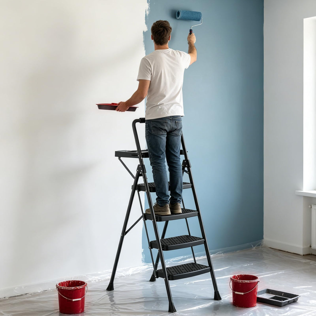 4 Step Steel Ladder with Tool Tray and Handrails U640913